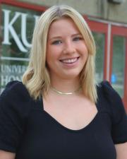 Portrait of Taylor Thomas